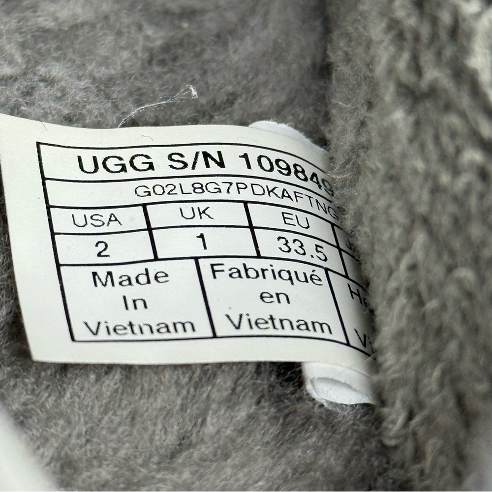 UGG Big Kids' Fluff Yeah Slide 1098494K Size 2 - Picture 2 of 7